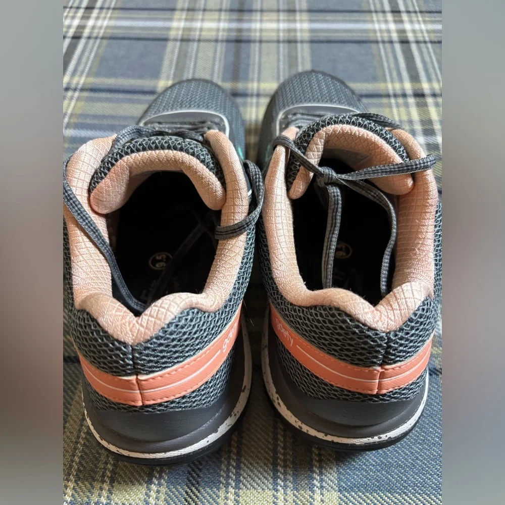 GDEFY Mighty Walk Athletic Shoes Gray/Pink